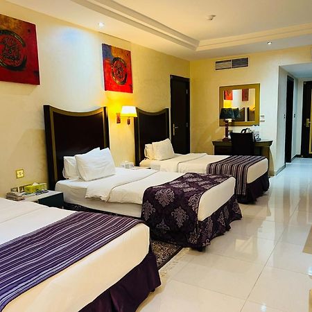 Tourist Hotel Doha Bagian luar foto