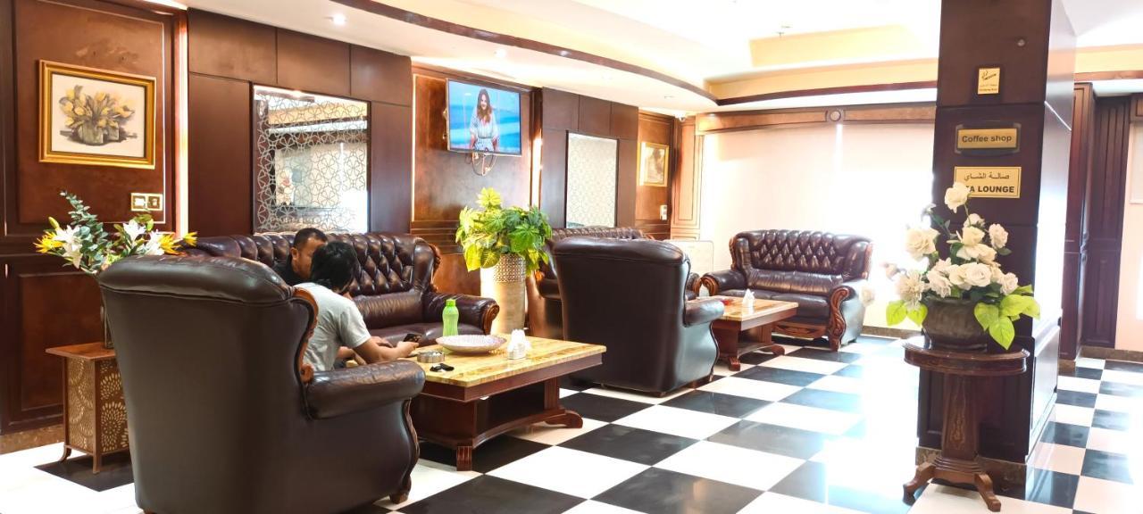 Tourist Hotel Doha Bagian luar foto