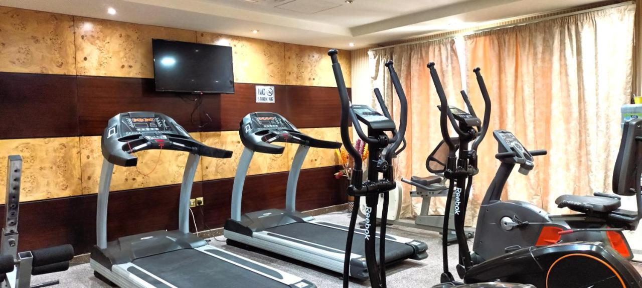 Tourist Hotel Doha Bagian luar foto