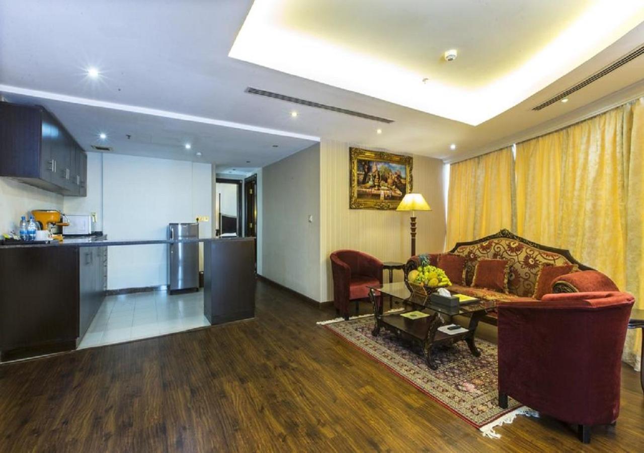 Tourist Hotel Doha Bagian luar foto