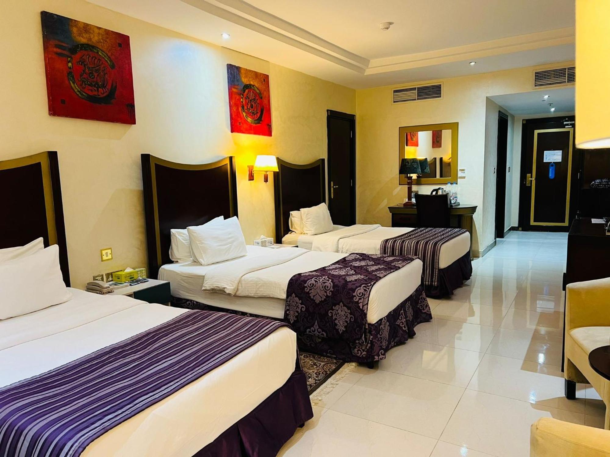 Tourist Hotel Doha Bagian luar foto