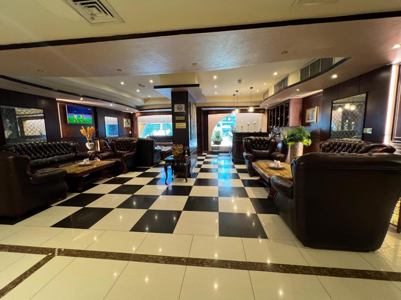 Tourist Hotel Doha Bagian luar foto