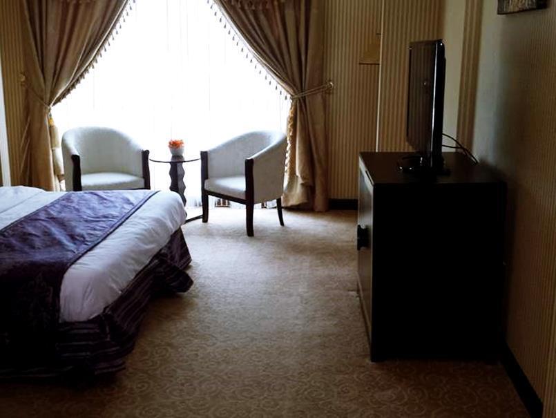 Tourist Hotel Doha Bagian luar foto